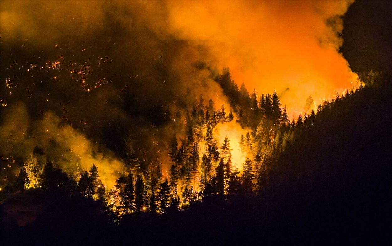El fuego no tiene control en la Patagonia argentina
