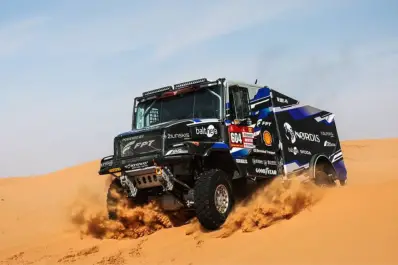 Los argentinos resisten y avanzan en el Dakar tras la etapa más larga del rally