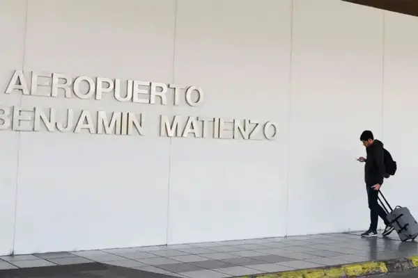 Proponen cambiarle el nombre al aeropuerto de Tucumán