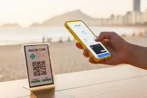 Alerta en Brasil: así funciona la estafa con Pix que pone en la mira a turistas argentinos