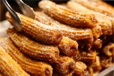 Receta clásica de los churros playeros: así podés acompañar el mate este verano