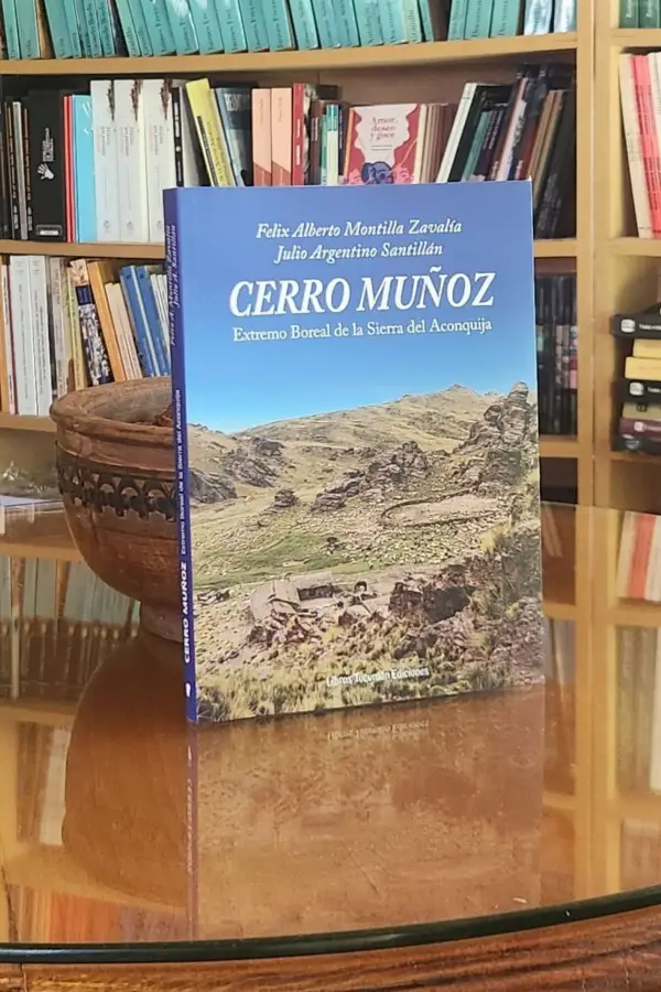 UN REGISTRO. El libro de Félix Montilla Zavalía y Julio Argentino Santillán resume la historia del lugar.