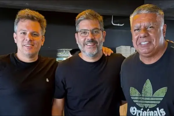 Escándalo en la AFA: Chiqui Tapia se mostró en Mar del Plata junto a dos hombres clave de Axel Kicillof