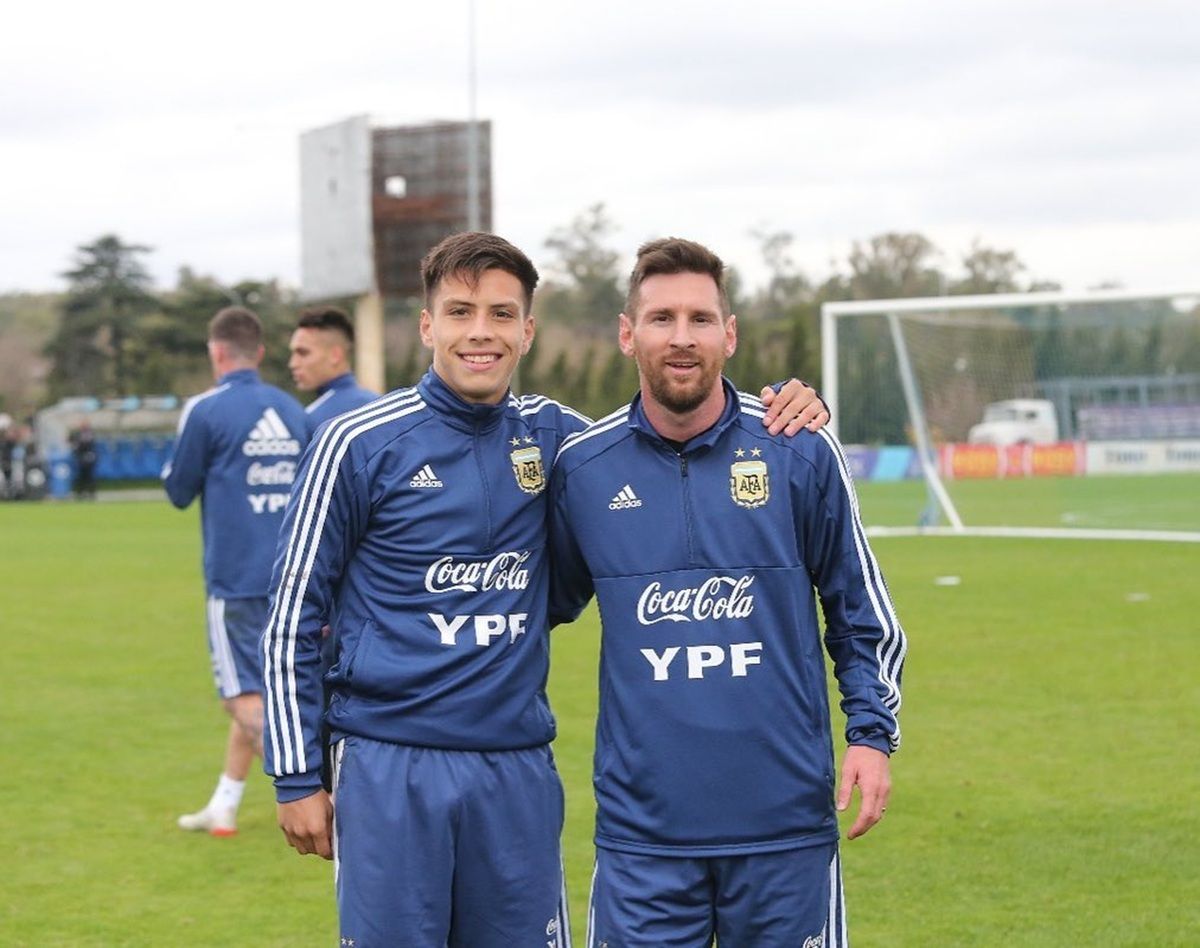 CON EL 