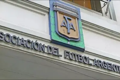 Escándalo en la AFA: la entidad negó irregularidades en sus balances y cruzó a la IGJ por la investigación contable