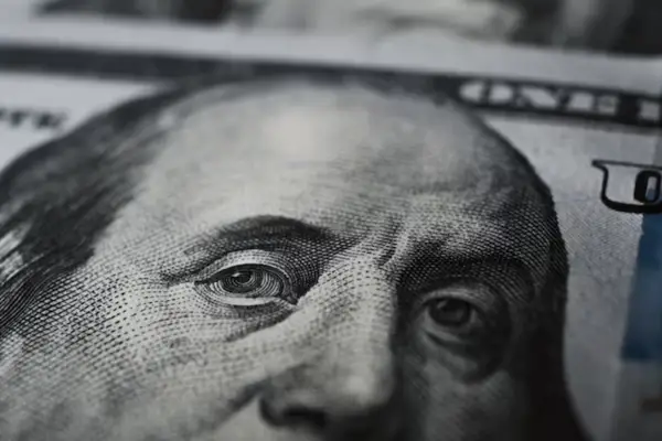 Bandas cambiarias: cuál es el techo que podría alcanzar el dólar a fines de febrero