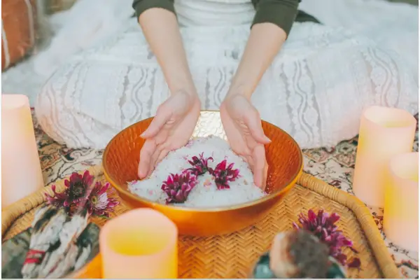 Tres rituales para protegerte de las energías negativas del martes 13