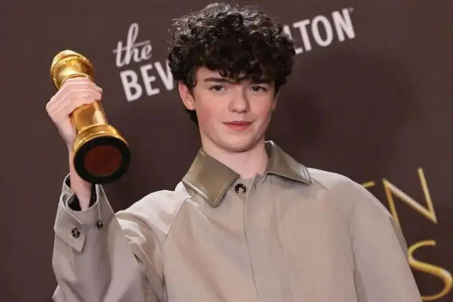 OWEN COOPER. Ganó por su actuación en la miniserie “Adolescencia”.