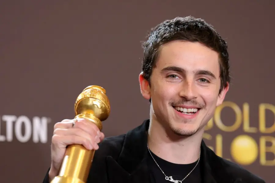 TIMOTHÉE CHALAMET. Elegido mejor actor (comedia o musical).