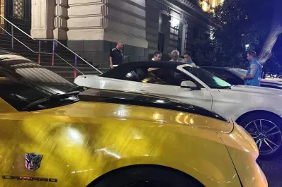 Secuestraron autos de alta gama usados en videoclips de la La Joaqui, L-Gante y La China Suárez