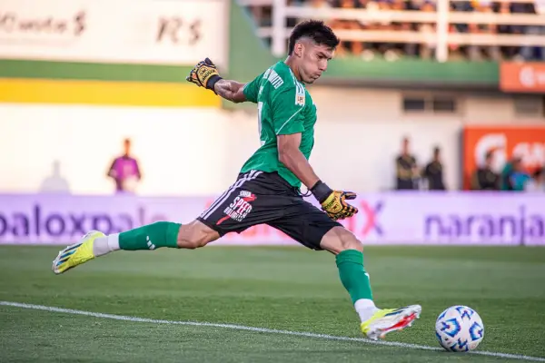 San Martín sumó una nueva alternativa bajos los tres palos: ¿quién es el arquero que llegó a Tucumán?