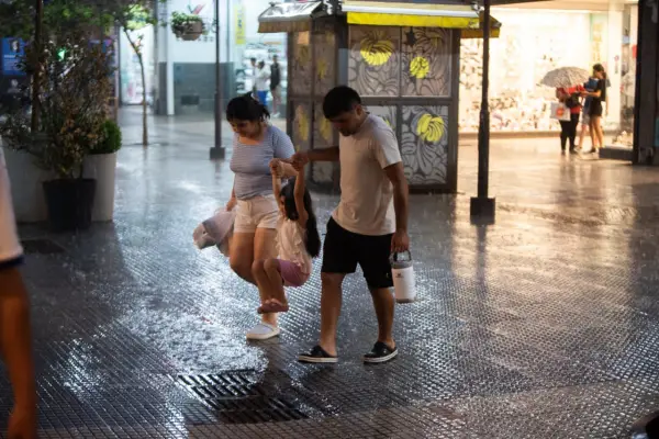 El saldo de la intensa tormenta en Tucumán: daños materiales y problemas en el servicio eléctrico