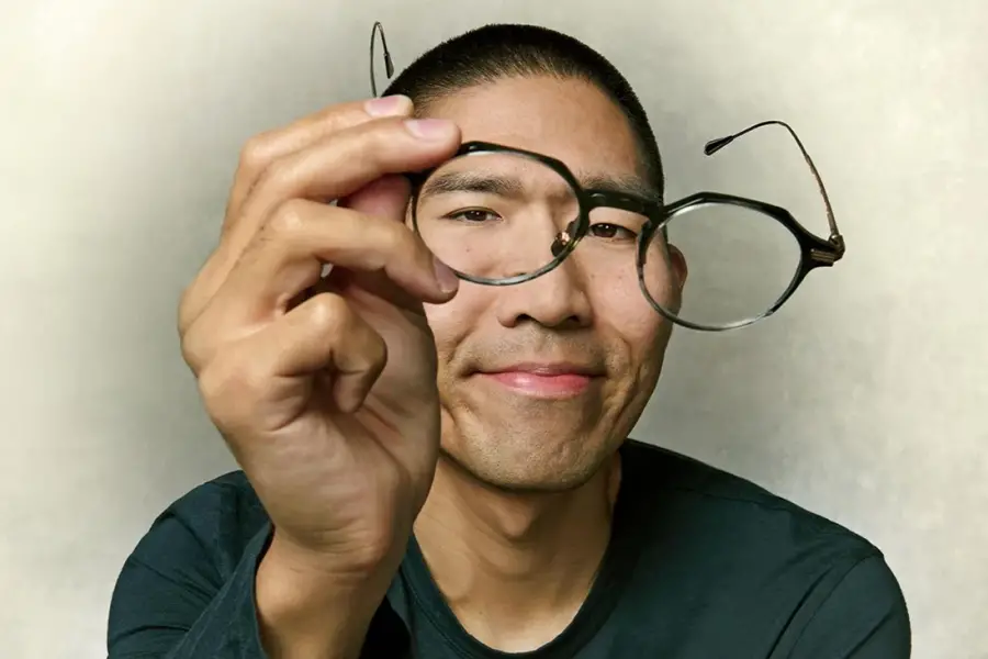 EDWIN CHEN. Fundador de la startup de inteligencia artificial Surge AI, construyó una fortuna estimada en 18.000 millones de dólares gracias al boom de la IA. / FORBES