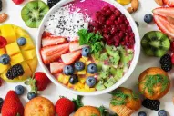 La fruta clave para cuidar los músculos y los huesos después de los 45 años