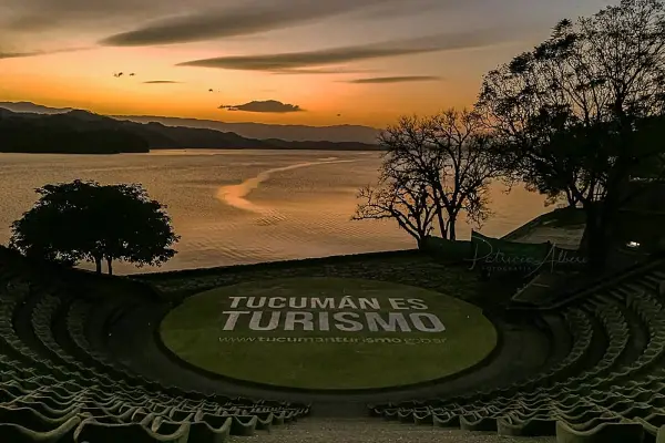 Fin de semana rodeado de música y naturaleza con la peña folklórica de El Cadillal