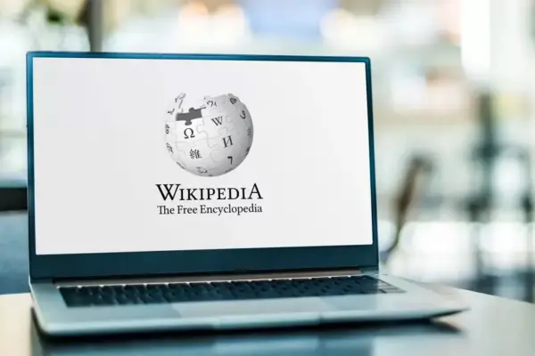 Wikipedia, la enciclopedia más democrática, pero no infalible
