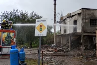 Explosión en Famaillá: qué se sabe del incendio en el depósito de garrafas que dejó heridos graves