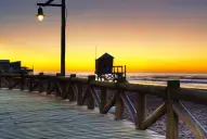 Cuál es el pueblo bonaerense de playas amplias y mar más cálido