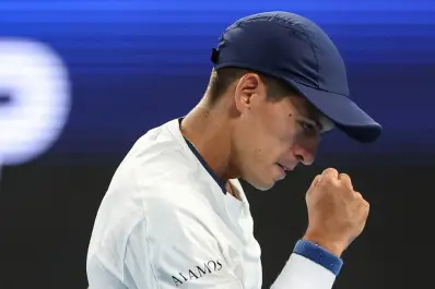 Sebastián Báez fue imparable en Auckland: ganó dos partidos en un día y se metió en la final