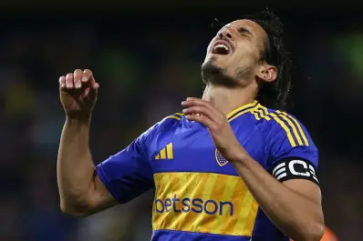 “Todo más cerca”, el mensaje de Cavani mientras continúa su puesta a punto en Boca