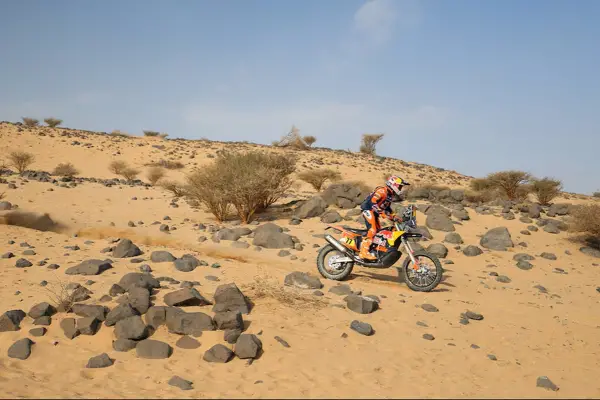 Rally Dakar: Luciano Benavides perdió la punta y deberá buscar la hazaña en la última etapa