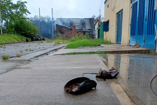 Se quemó todo: el drama de la familia que perdió el legado de una vida por la explosión en un depósito de garrafas en Famaillá