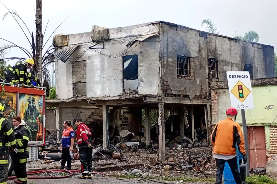 Incendio en un depósito de garrafas en Famaillá: “La vibración de cada explosión se sentía en el piso