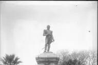 Recuerdos fotográficos: cuando Belgrano miraba para otro lado