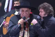 Milei cantó con el Chaqueño Palavecino en Jesús María y le agradeció a Córdoba por “ayudarlo a ser presidente”