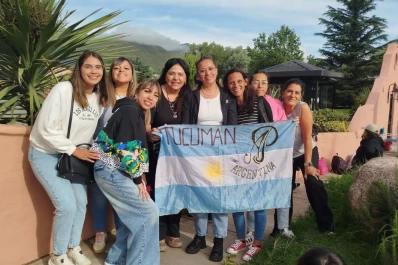 Abel Pintos nos considera familia: las historias de vida detrás de las fans que lo siguen por todo el país