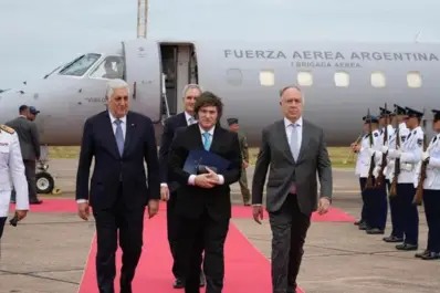 Javier Milei participa en Paraguay de la firma del acuerdo comercial entre el Mercosur y la Unión Europea