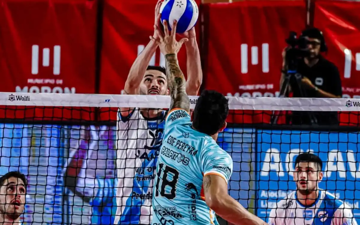 PIEZA CLAVE. Federico Pereyra (18) es uno de los jugadores más importantes que tiene Monteros Voley | FOTO: FOTO: Michelin Andújar.