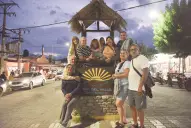 “Familia por elección”: el reencuentro de una promoción de Buenos Aires en Tafí del Valle