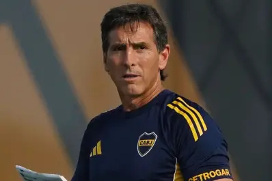 Boca prueba su equipo ante Olimpia