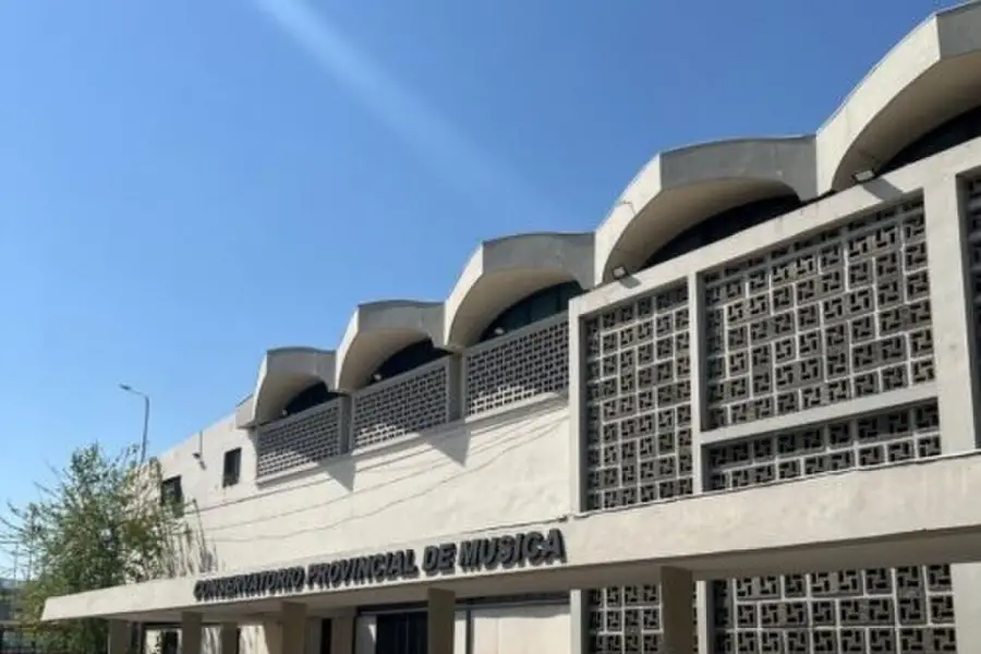 EL EDIFICIO ORIGINAL. La construcción inicial hoy es ocupada por el Conservatorio de Música de la Provincia.