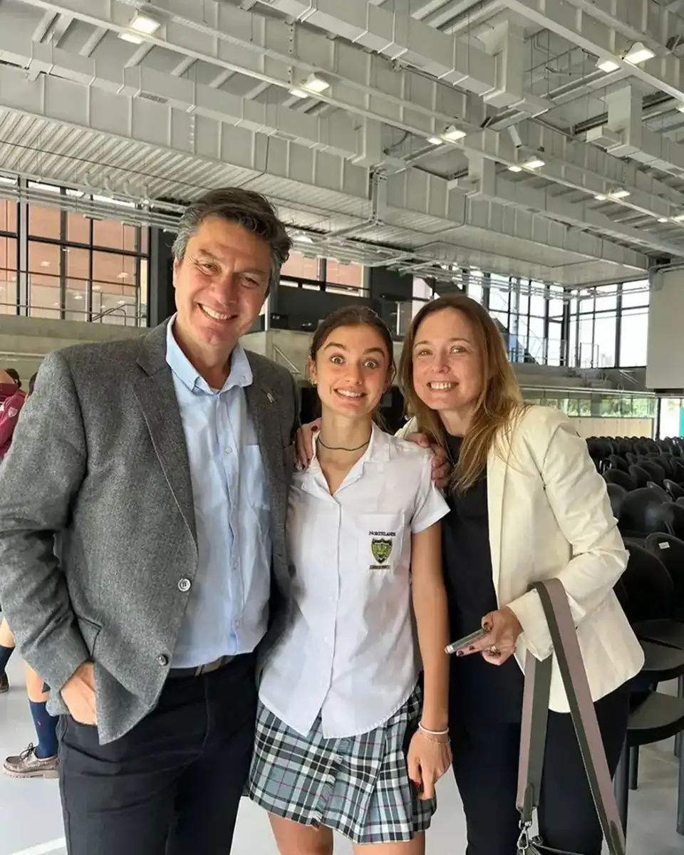 Betina O’Connell junto a su esposo y su hija