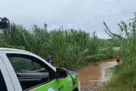 Tormenta en Tucumán: buscan a un hombre que fue arrastrado por la corriente al intentar auxiliar a sus hijos mientras pescaban