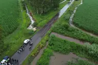 Tragedia en Tucumán: cayó un auto a un canal y murieron tres personas