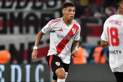 River frenó una salida y reordenó su defensa tras caerse el pase de Jhohan Romaña
