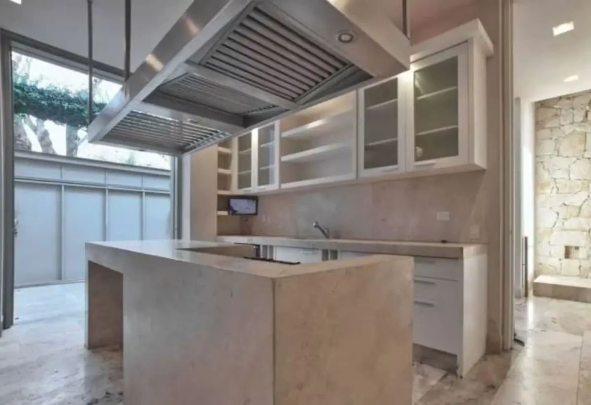 La casa millonaria de Pampita: fotos, comodidades y por qué aún no aparece comprador