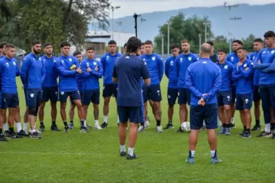 Atlético Tucumán pone primera en la Liga Profesional ante Independiente Rivadavia