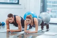 ¿Cuántos segundos de plancha abdominal son ideales según tu edad?