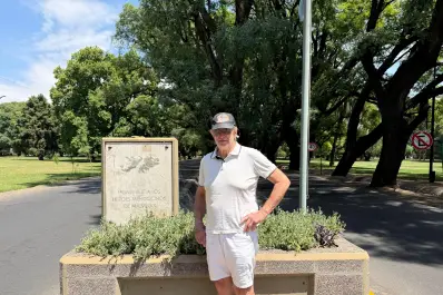 El primer caído en Malvinas y su corazón leproso: la historia oculta a metros de la Catedral del Parque