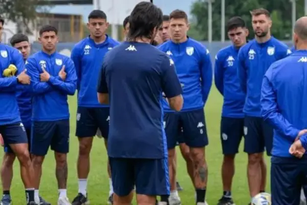 Debut en Mendoza y regreso inmediato: la agenda apretada de Atlético Tucumán