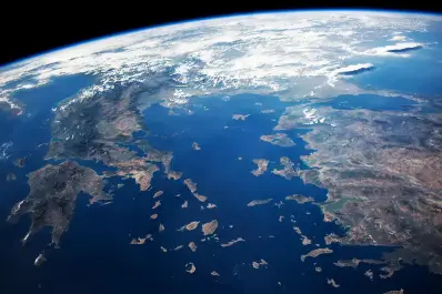 Dos continentes se acercan cada vez más: ¿qué podría pasar si finalmente chocan?