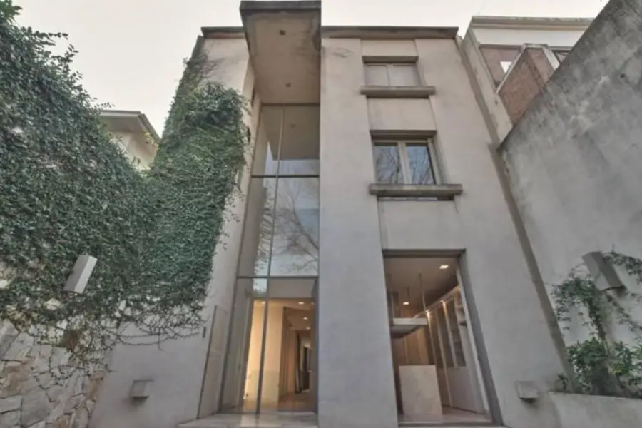 La fachada de la casa de Pampita en Bajo Belgrano