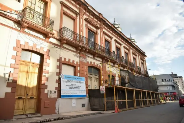 La UNT se prepara para recuperar la biblioteca Sarmiento y la ex Legislatura