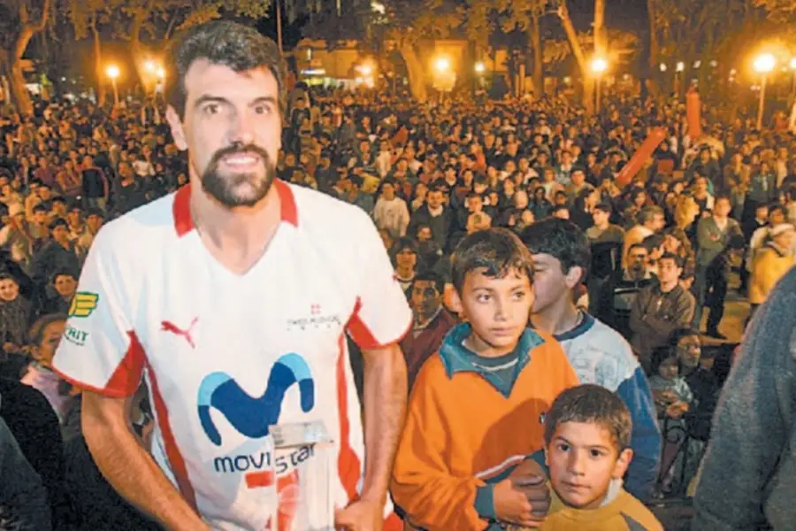 LEYENDA. Hugo Conte desplegó su jerarquía y fue la máxima figura del equipo que logró el título.