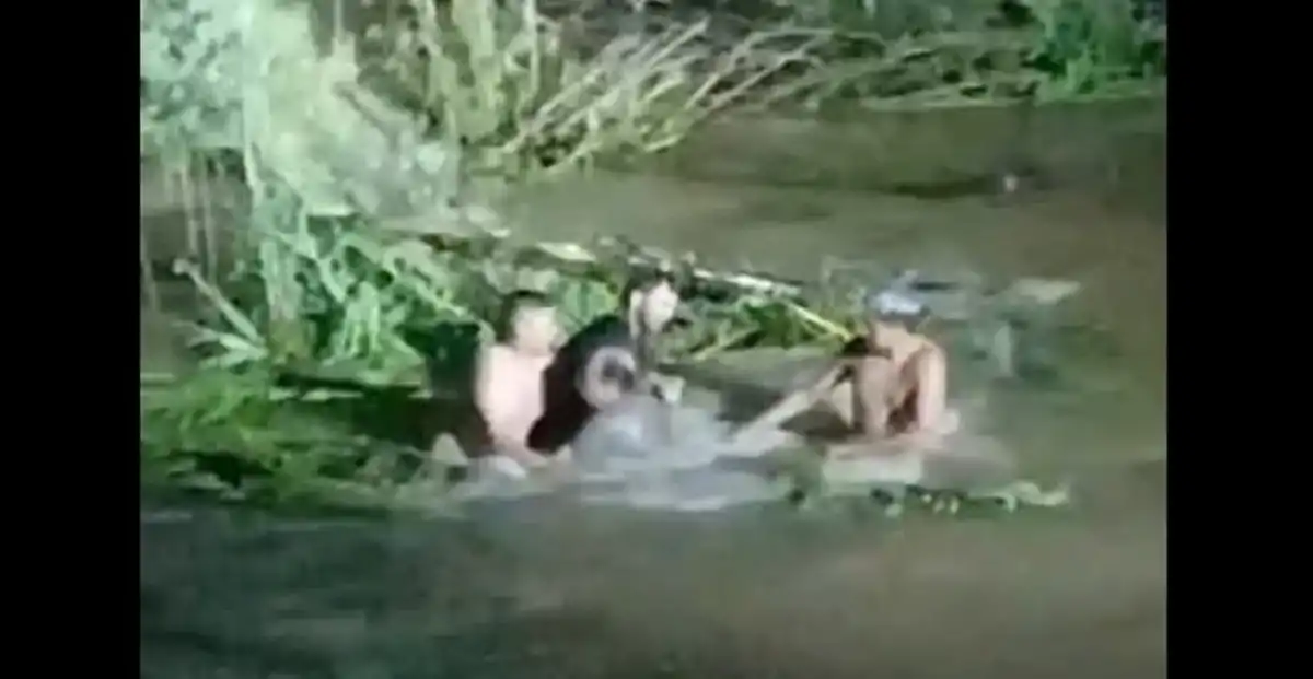 Dramático rescate en el Río Salí: un hombre fue salvado tras arrojarse al cauce desde el puente Las Salinas