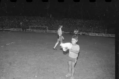 Recuerdos fotográficos: al final, la gallina le trajo suerte a River en La Ciudadela